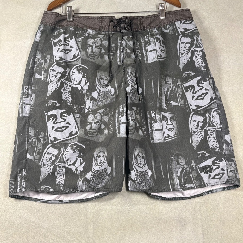 Obey Propaganda Board Shorts Mens 38 Black Gray Shepard Fairey Vintage Swim